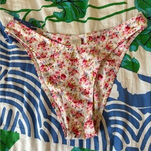 Strawberry Milk Mob young love bottom size small